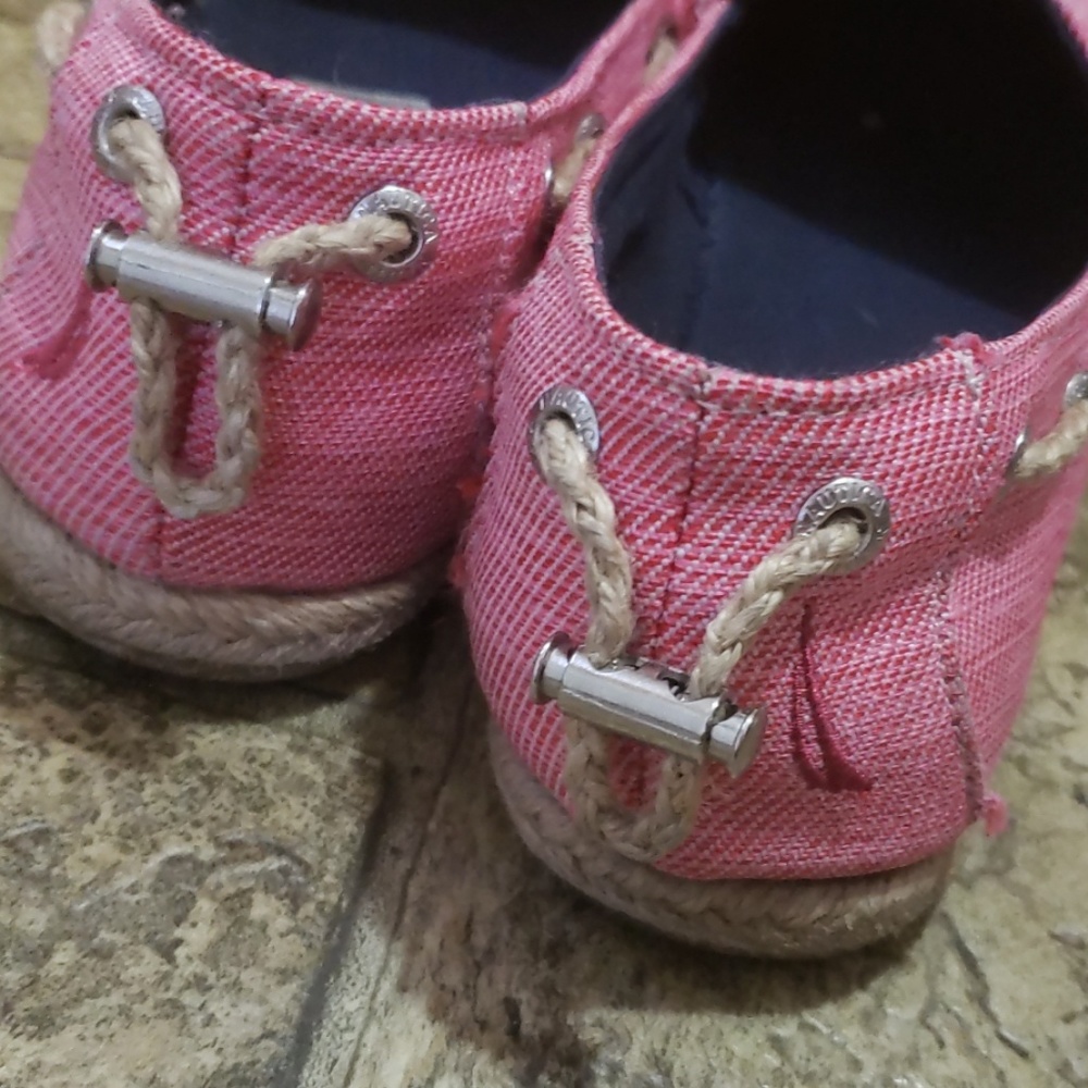 Shoes - Picture 2 of 5